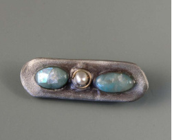 Bar pin