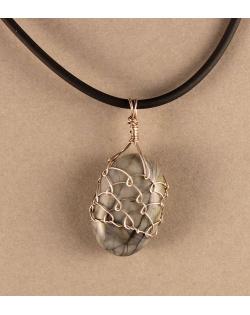 Polished stone in Fine Silver Net